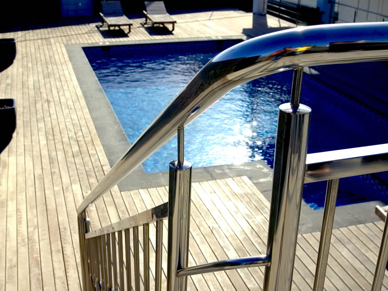 Barandas para Piscinas